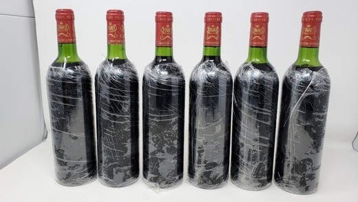 Mouton 1983