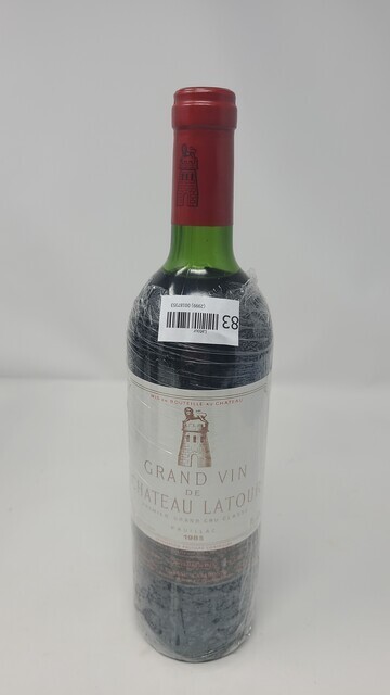 Latour 1983