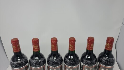 Mouton 1994